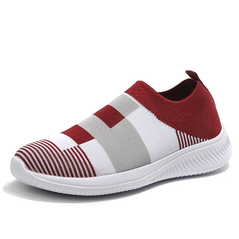 

New large size socks shoes women fly breathable casual women platform sneakers fashionable sports shoes women vulcanized loafers
