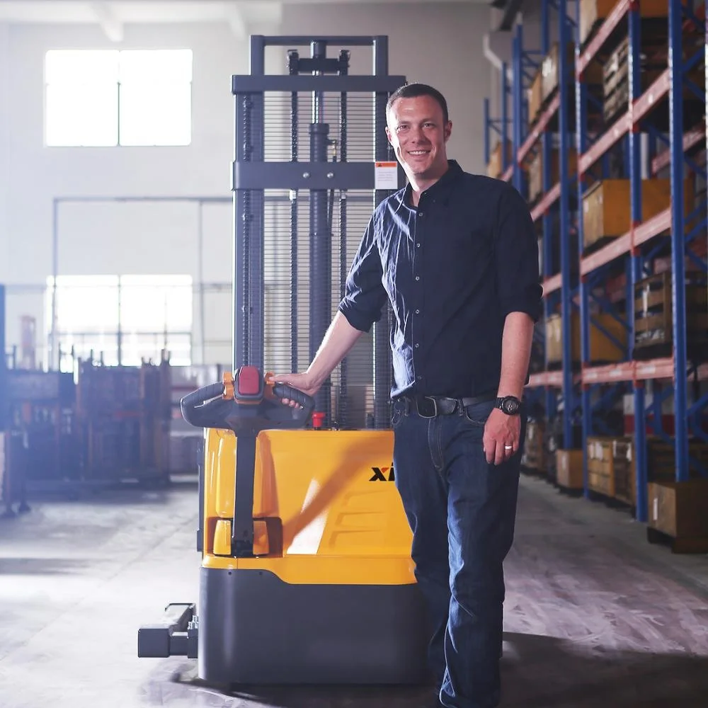 Штабелер Xilin 1 6 м 2 5 3 1000 кг