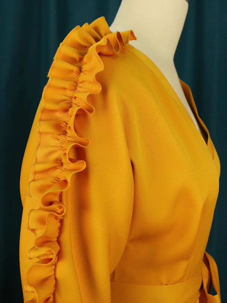 Платье женское средней длины с V-образным вырезом и коротким рукавом - купить по