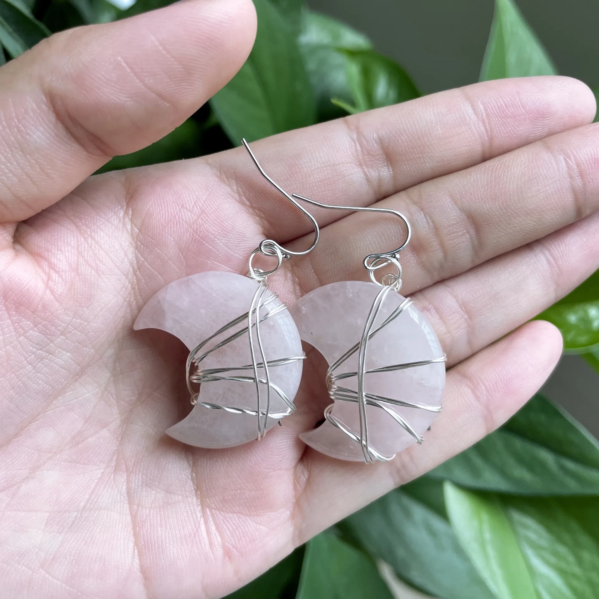 

New Natural Stone Pink Crystal Pendant Handmade Wire Winding Moon Shape Diy charms Fashion Earrings Jewelry