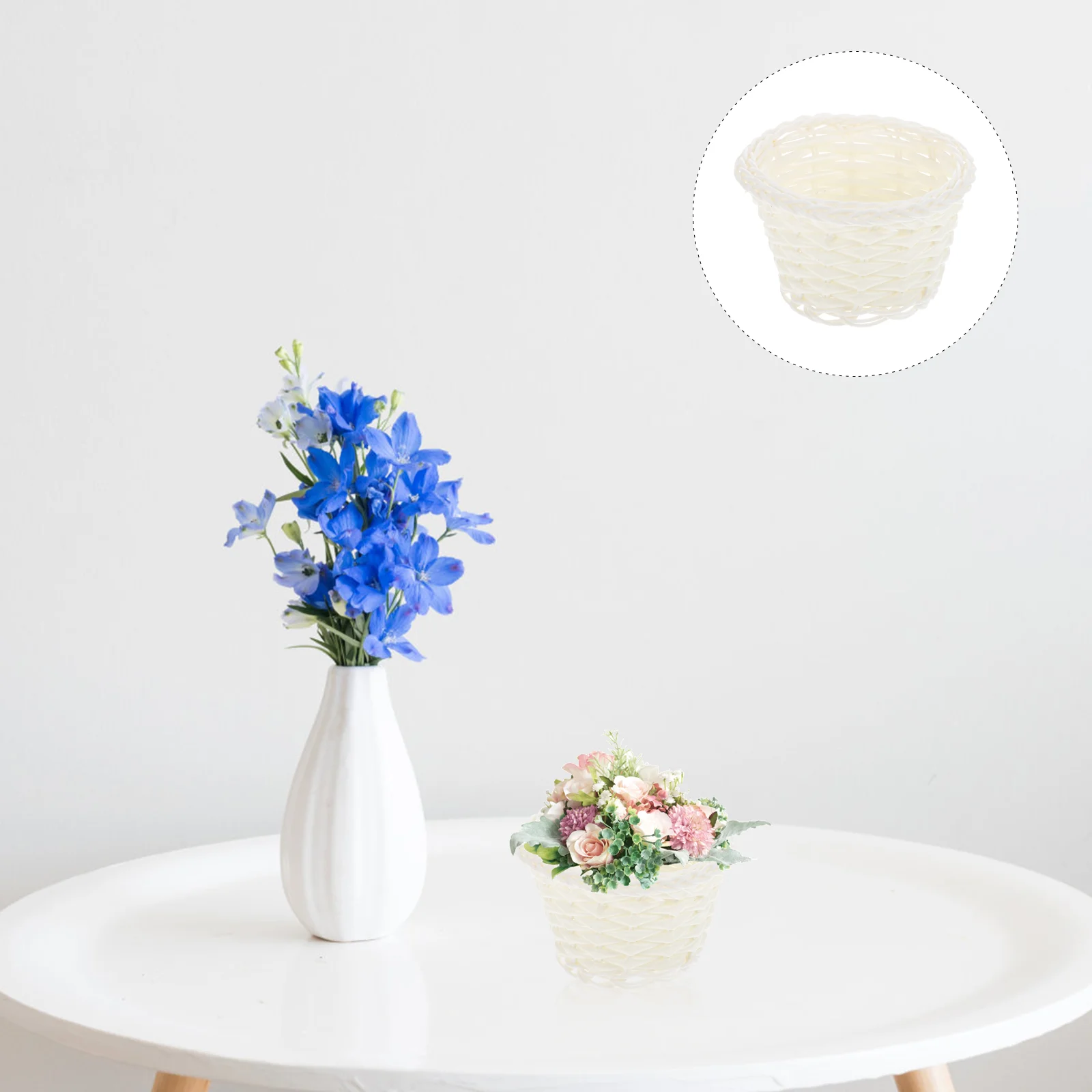 

4pcs Mini Imitation Rattan Basket Miniature Flower Basket Small Storage Basket