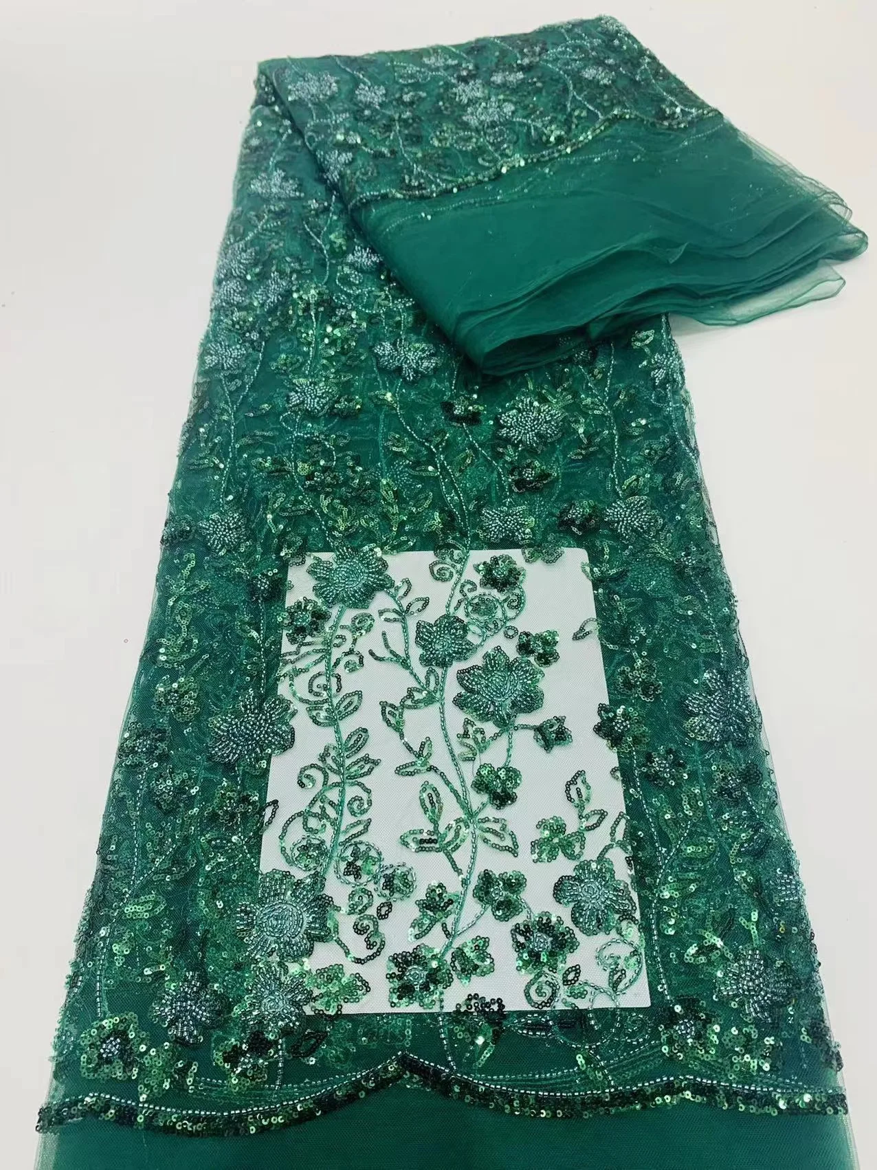 

Новинка 2023, Высококачественная африканская кружевная ткань, модель FJ2652, французская Роскошная вышитая бисером Тюлевая кружевная ткань для шитья