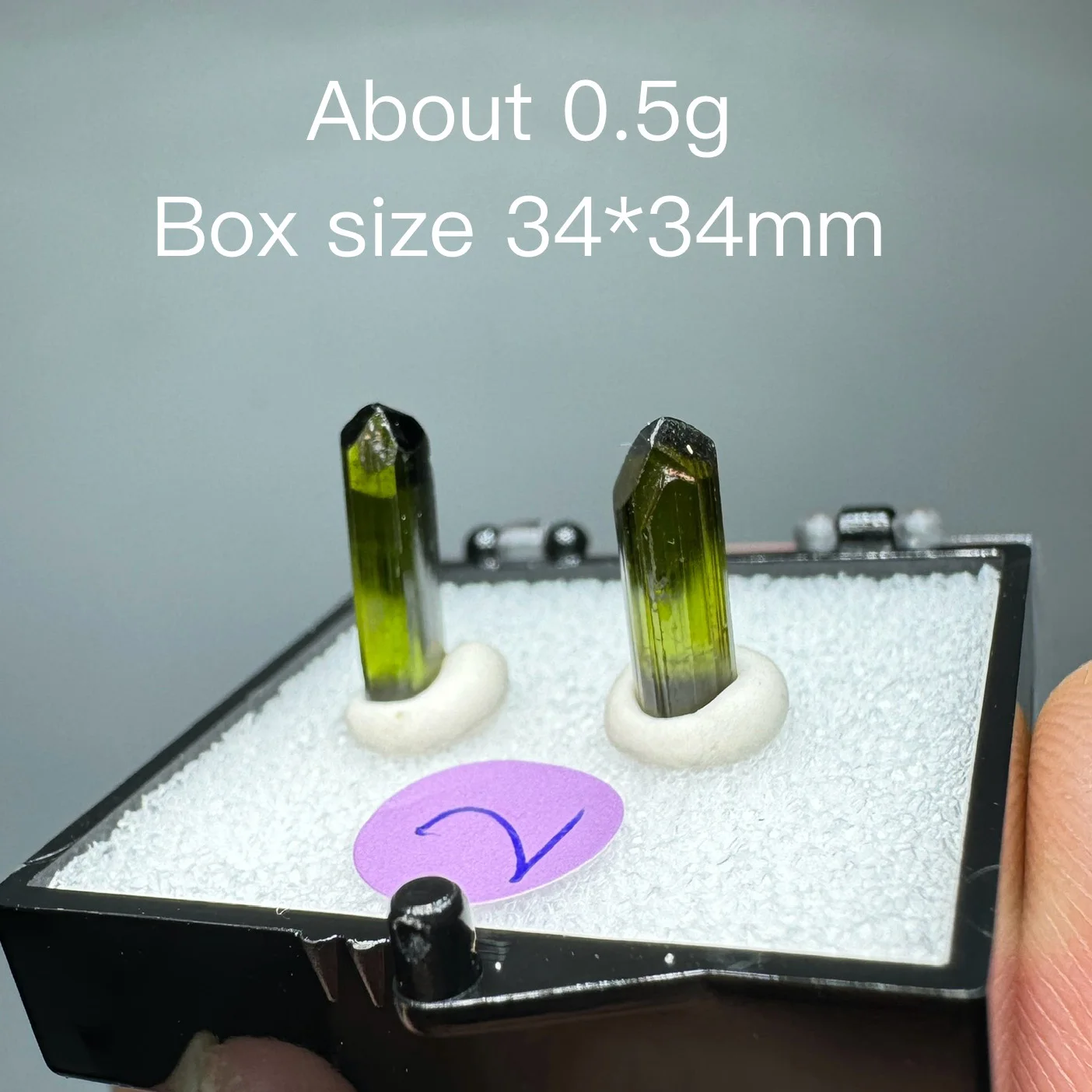 

Зеленый турмалин, хрусталь