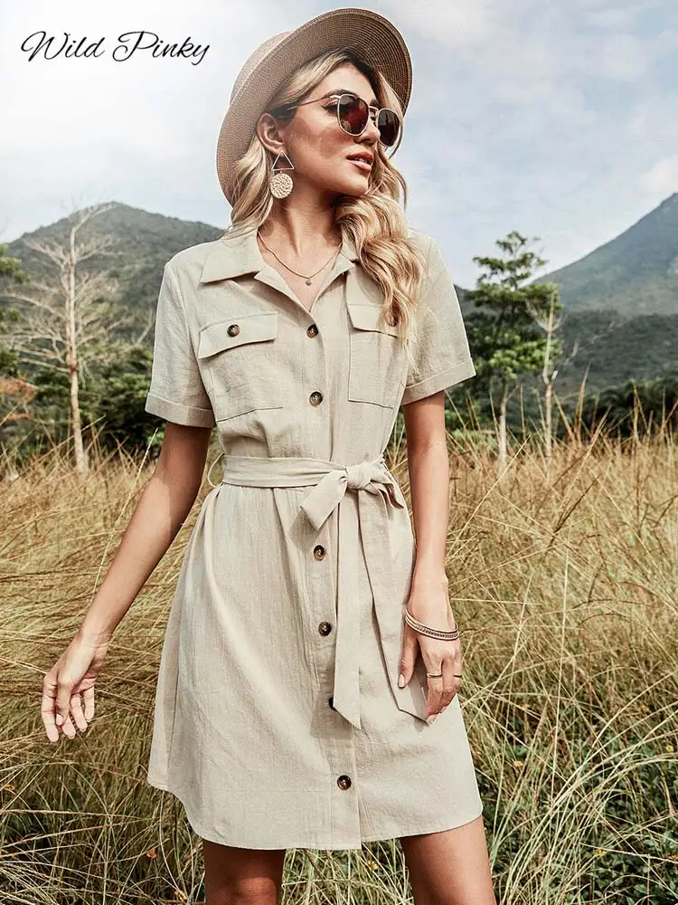 

Платье WildPinky женское ТРАПЕЦИЕВИДНОЕ с отложным воротником, офисный Повседневный Сарафан из хлопка на одной пуговице, с коротким рукавом, ле...