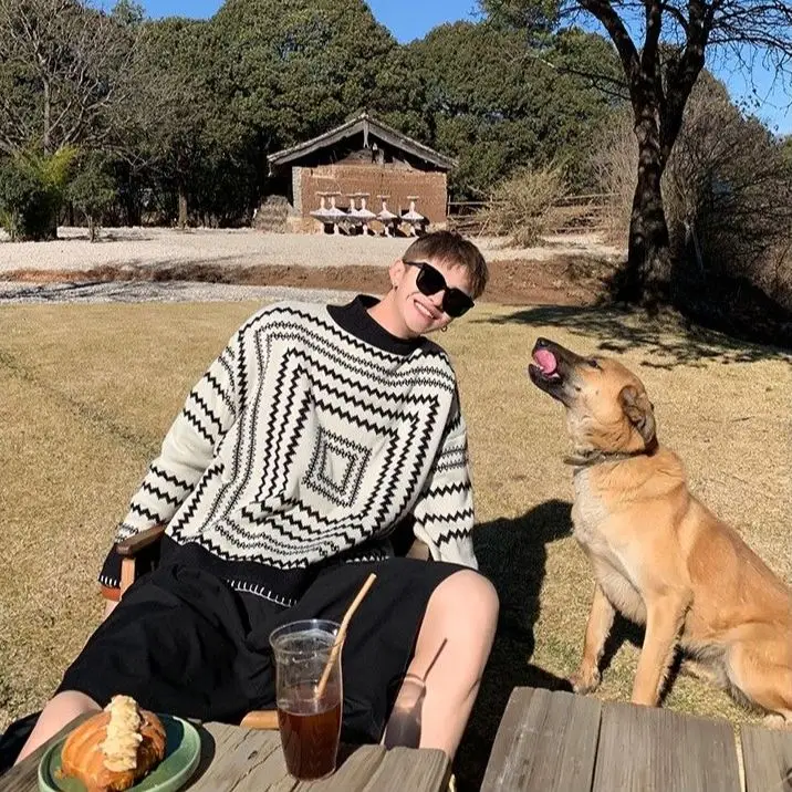 

Men Knitted Sweater Autumn Winter New Korean Loose Pullover Geometric Pattern O Neck Kintwear Tops Long Sleeve Sueter Masculino