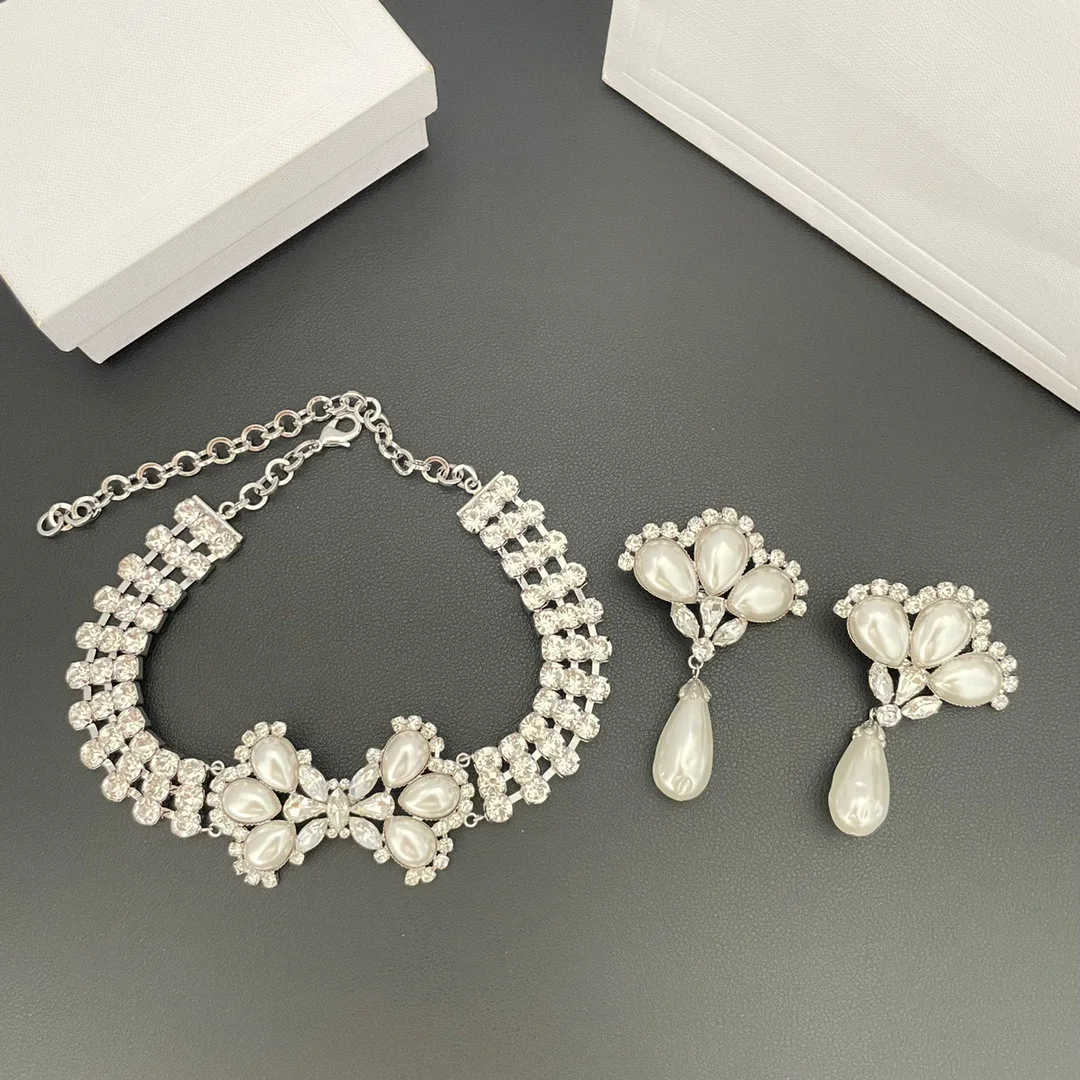 New Vintage Luxury Bow And Collar Necklaces For Women  Para Mujer Collares Fashion  Jewelry Collier Femme Pendant Grandes Mujer