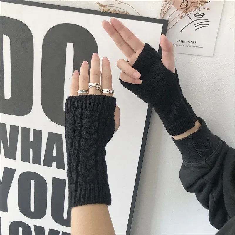 

Перчатки до половины пальцев Goth в стиле панк для мужчин и женщин, зимние шерстяные вязаные мягкие теплые однотонные перчатки без пальцев, ру...