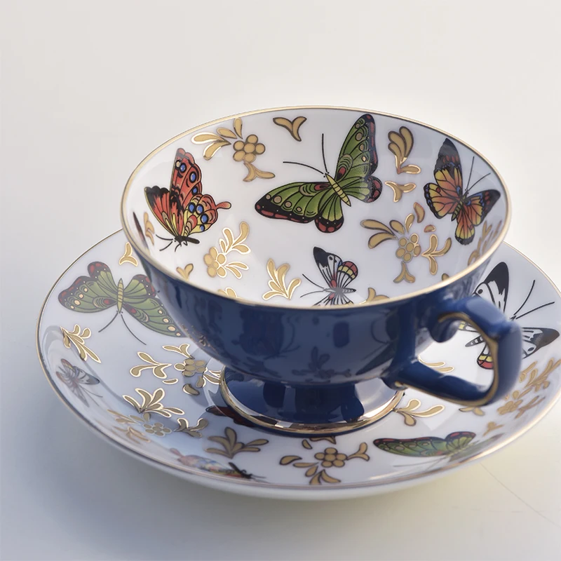 

Gold Rim Tea Cup Flower Creative Luxury European Ceramic Coffee Cup Set Vintage Elegant Kubek Do Kawy Kitchen Supplies