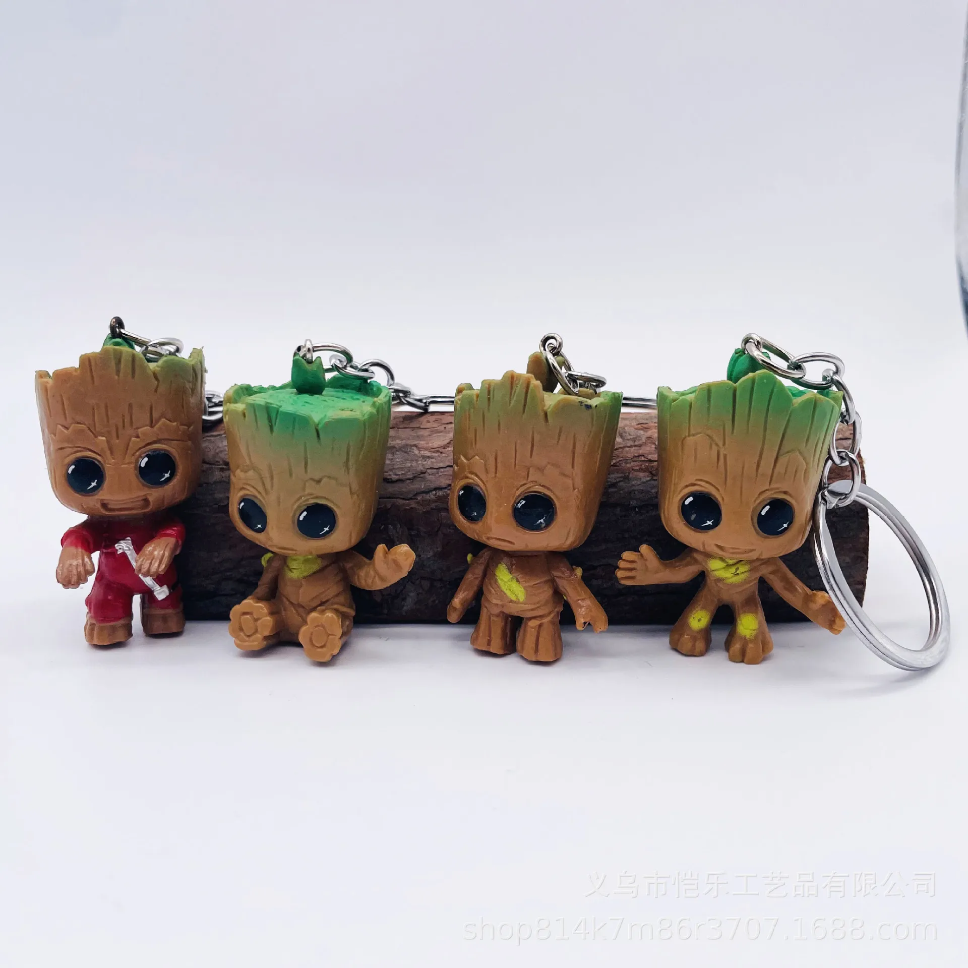 Брелок с изображением супергероев Marvel в ассортименте