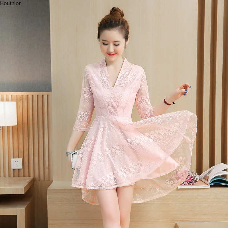 

Loose Women's Mid-length Dress New Fashion Long Sleeve Lace Stitching V-neck Summer Houthion