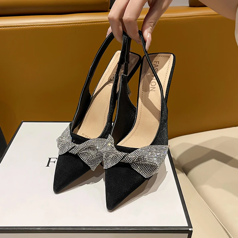 

Summer 2023 Luxury Women Sandals Retro Pointed Toe Thick Heels Women Pumps Simple Designer Female Elegant Party Sandals