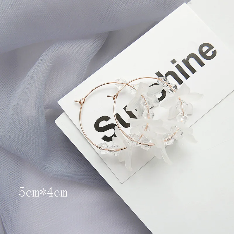 

1 Pair Fashion Style Cute Flower Stud Earrings For Women Sweet White Petal Earrings Jewelry Party
