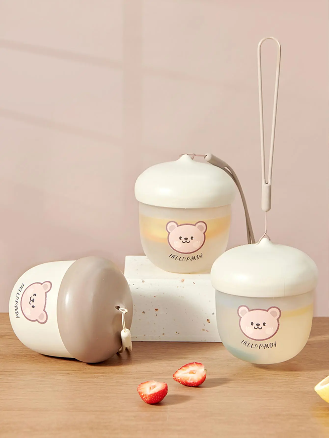 Пластиковая чашка для заварки чая с крышкой и силиконовой ручкой