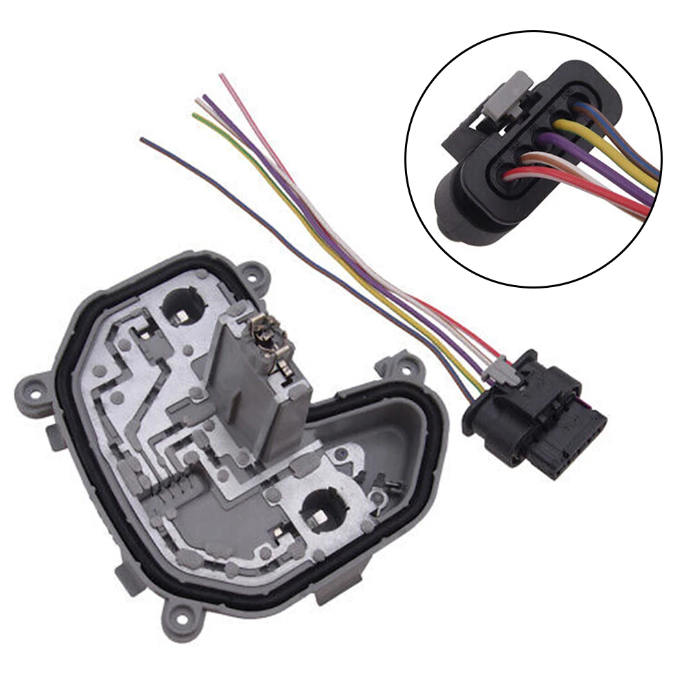 

Car Left Side Lamp Bracket For Jeep Renegade 2015-2017 Rear Wheel Tail Light Holder Assembly Plug Side Light Bracket Accessories
