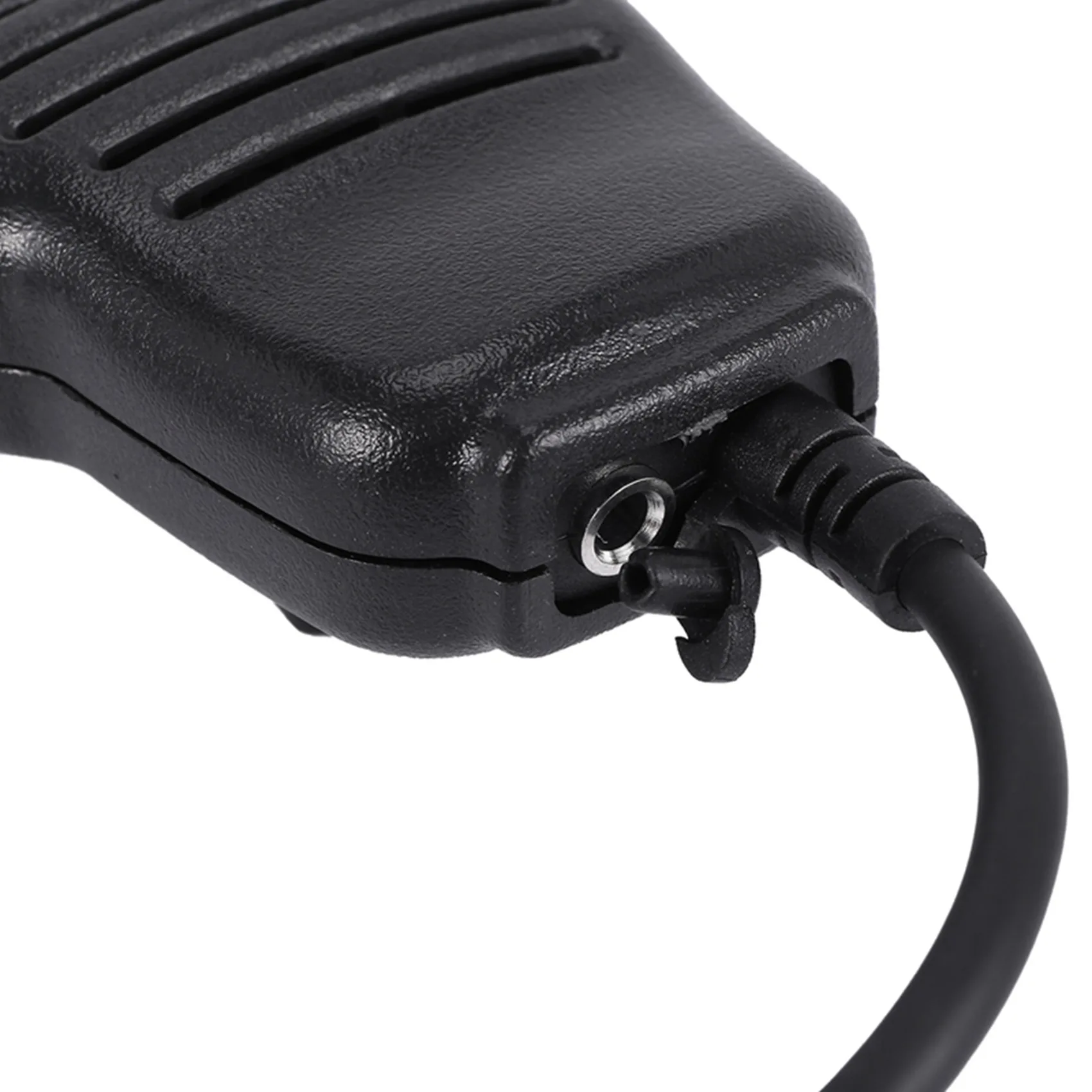 Фото N93RNEW! 2-контактный мини-динамик PTT с микрофоном для раций BAOFENG Kenwood, BAOFENG UV-5R, UV-82, BF-888S, двухсторонняя ради №3