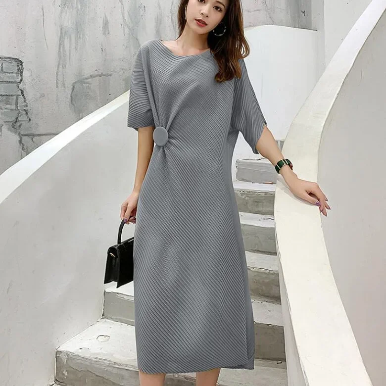 Элегантное женское летнее платье с тремя рюшами приталенное французское