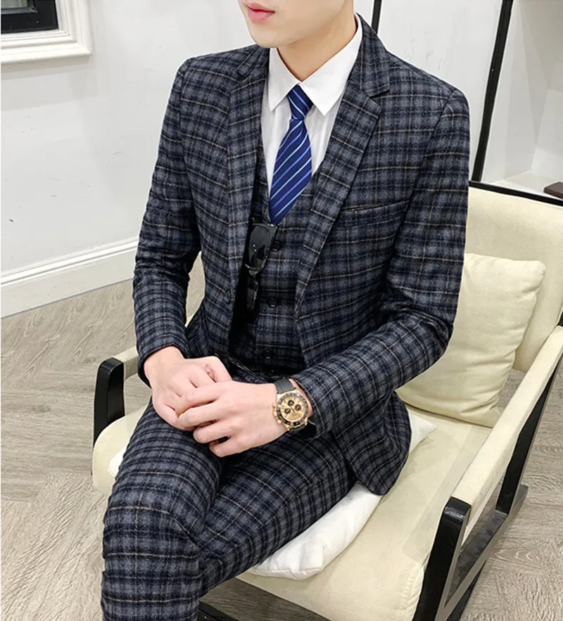 

Высококачественный (костюм + жилет + брюки) Модный трендовый приталенный деловечерние костюм в британском стиле для шафера, повседневный мужской костюм из трех предметов