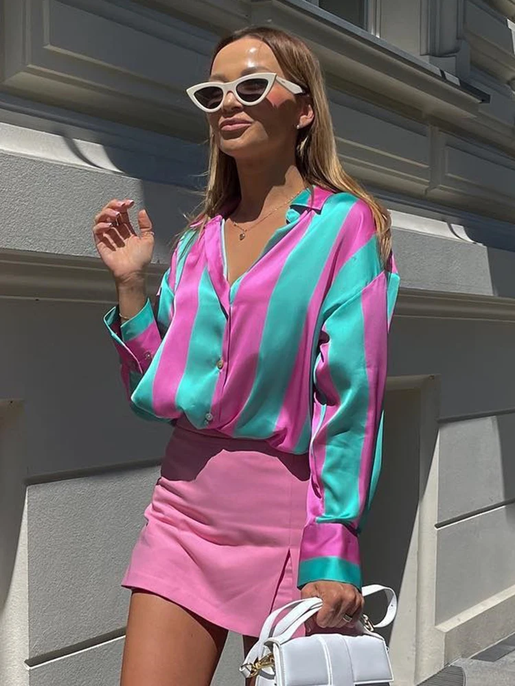 

Женская атласная рубашка в полоску, с отложным воротником