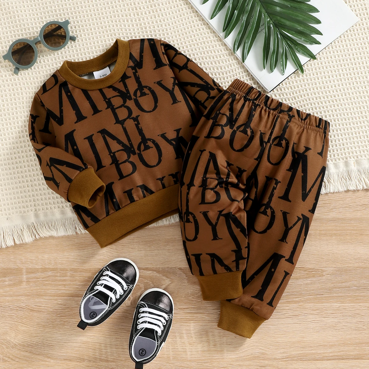 PatPat 2pcs Newborn Autumn And Winter Infant Baby Boy Clothes Allover Letter Print Long-sleeve Sweatshirt and Sweatpants Set