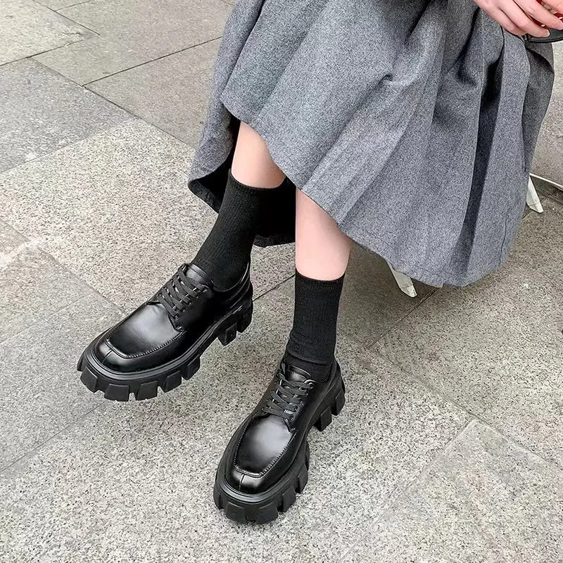 

Красивая, удобная и универсальная женская обувь 2023 _ jes3072