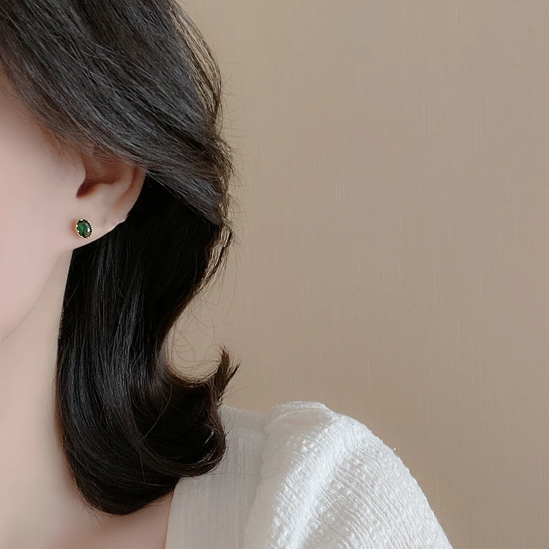 Новые модные простые серьги-гвоздики с зеленым цирконием для женщин изысканные
