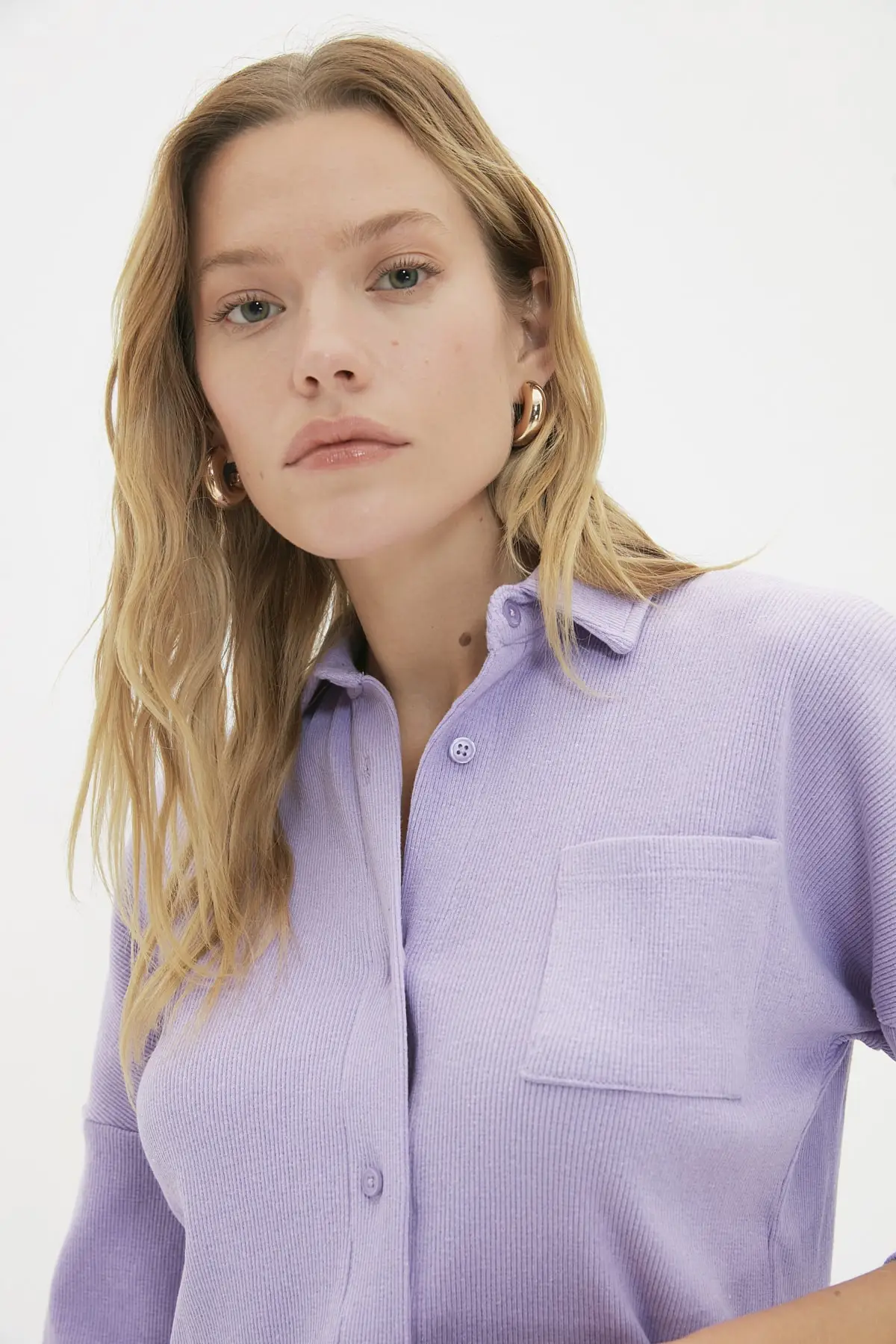 

Trendyol Recycle Ribbed Knit Shirt TWOAW22GO0998
