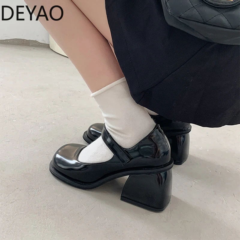 

New Lolita Shoes Girl Platform Black high heels Fashion Round Toe Mary Jane Shoes Women Patent Leather Student Cosplay Shoes