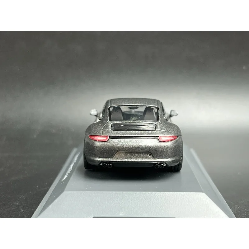 Фото Металлическая модель автомобиля Schuco Porsche 911 Carrera GTS Coupe в масштабе 1:43 №2