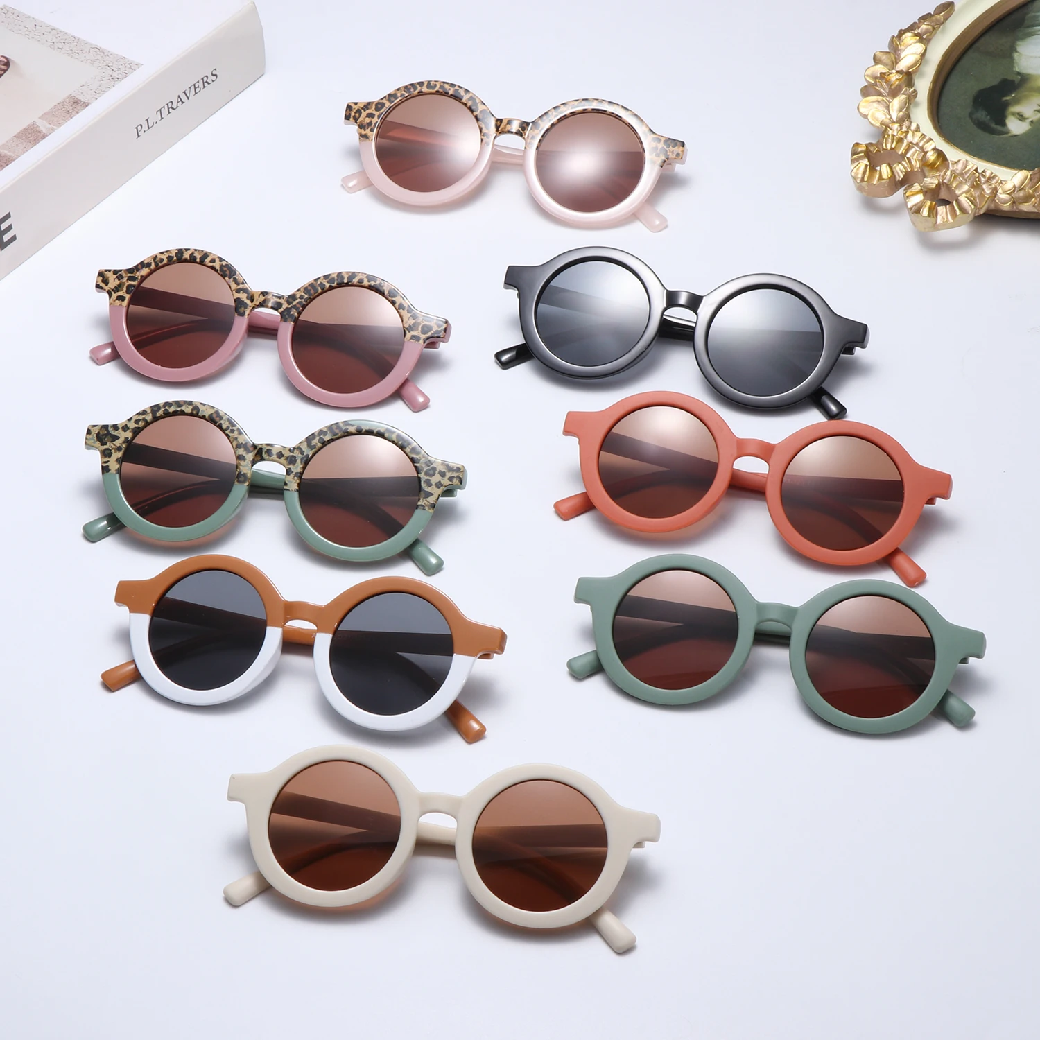 

Children Boy Girl Cute Leopard Double Color Cartoon Bear Shape Round Sunglasses Kids Vintage Glasses UV400 Protection Classic