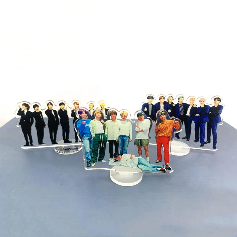 

Оптовая продажа группа Kpop Прозрачная ПВХ новая песня Bangtan Boys масло горячий Remix небольшая станция Фирменная статуя настольная акриловая подс...
