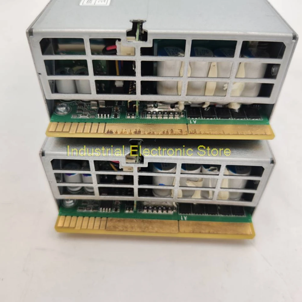 Серверный блок питания MC2200B4-3-5R-02 G5500 серия 2200 Вт 12 В/А 1 шт.