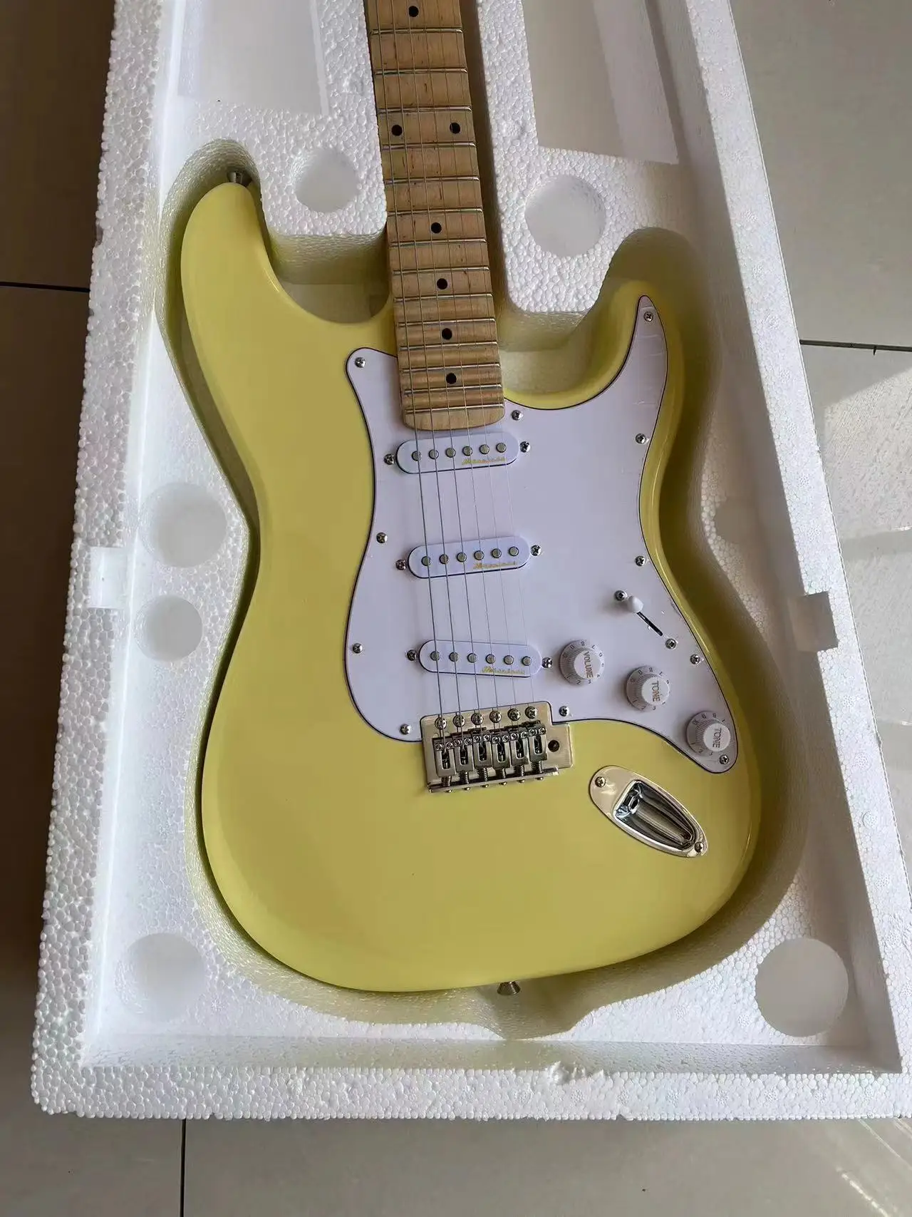 Отправка в течение 5 дней stratocaste-r custom body 6 строк электрической гитары наличии FKKLQW