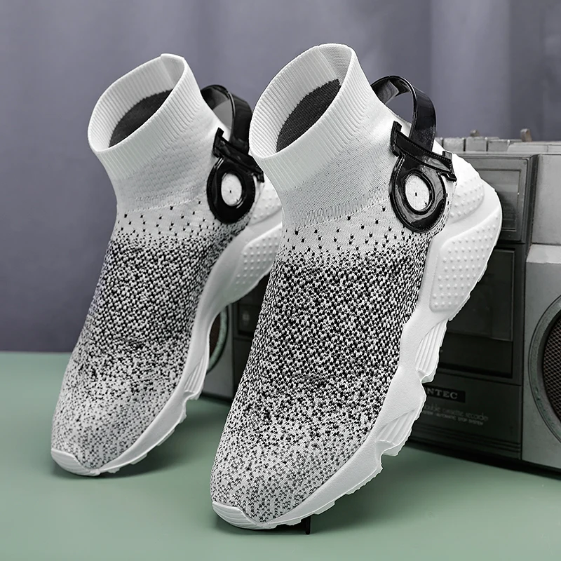 2022 Latest Hottest Fashion Sports Shoes High Top Adult Men and Women Pairs Socks Shoes Star Slacker Casual Shoes Plus Size