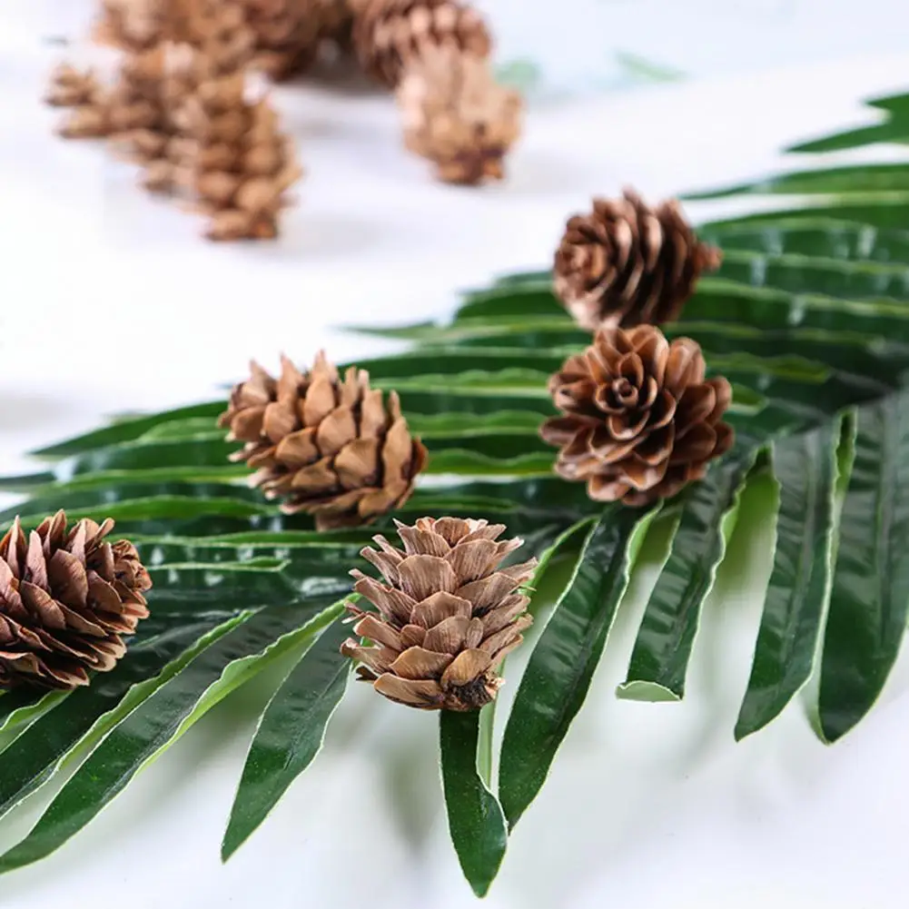 

20Pcs Novel Natural Portable Delicate Decorative Artificial Pine Cone for Indoor Fake Pinecone Artificial Pinecone