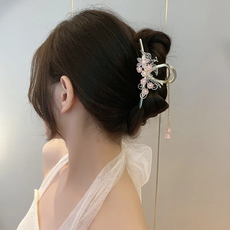 

Alloy Hair Clip Hanfu Accessories For Girl Handmade Phoenix Tassel Lily of the Valley Flower Claw Clip Shark Clip Fashion Gifts