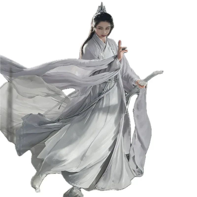 Женский и мужской костюм с вышивкой 7 шт.