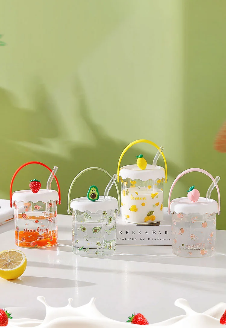 

Портативная креативная стеклянная соломенная чашка с веревочной ручкой, силиконовая крышка, 500 мл, бутылка для холодной воды, чашка для изме...