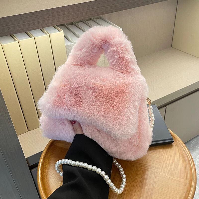 

Winter Women Bags Luxury Faux Fur Handbag Designer Soft Plush Bag Clutches Retro Pearl Chain Shoulder Crossbody Bag Female Purse