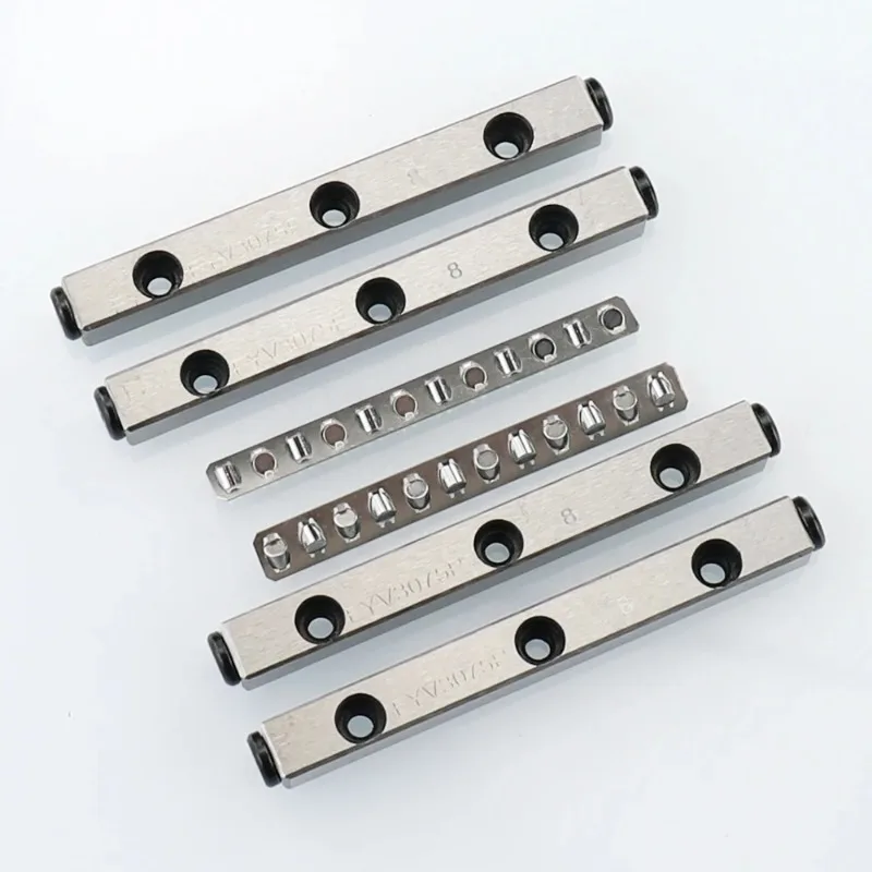 Детали швейной машины 2-й крючок Компоненты перемещения 144--22703 Поперечный ролик