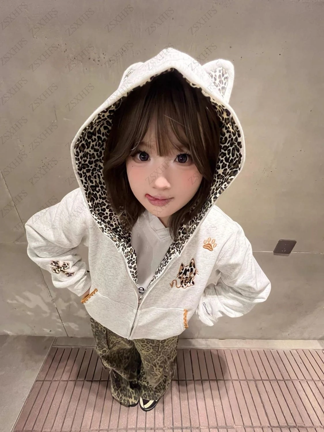 Фото Толстовки Cuteore с леопардовым принтом и кошачьими ушками, уличная одежда 2000-х годов в стиле Харадзюку для горячих девушек, однотонная толстовка на молнии, пальто, винтажная толстовка Kpop №3