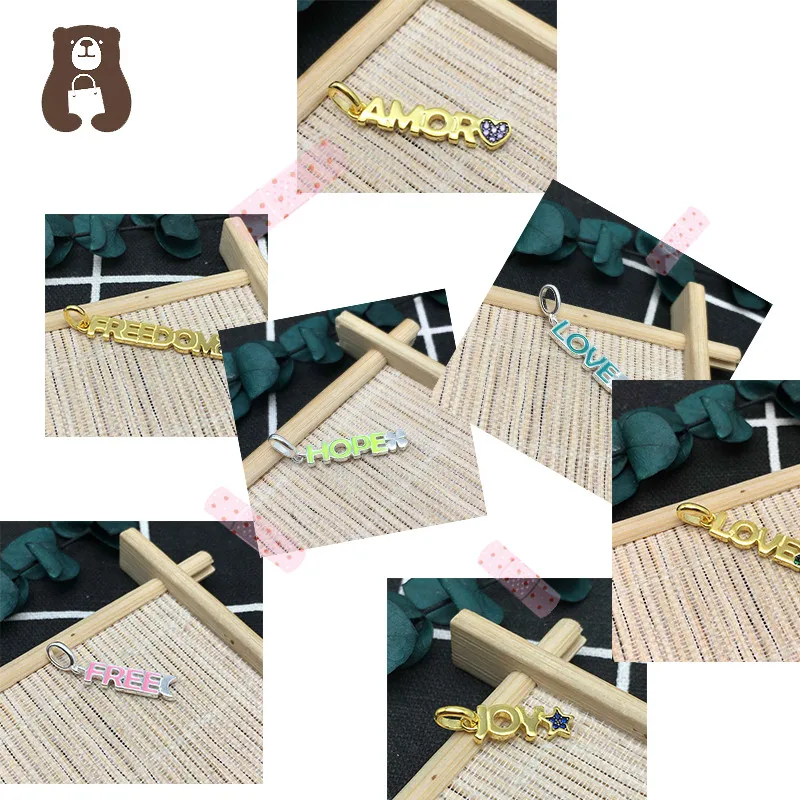 

Кулон из серебра 2022 пробы с надписью «Love»