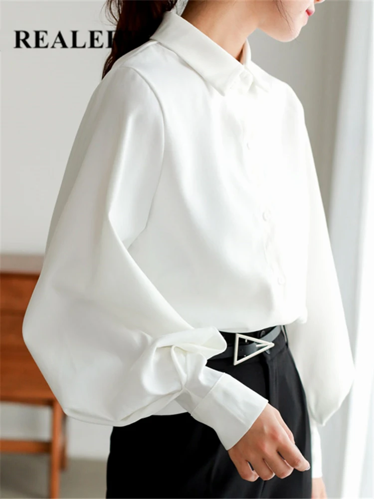 

REALEFT 2022 New Autumn Women's Shirt Female Blouse Tops Lantern Sleeve Turn-down Collar OL Style Women Loose Blouses Female
