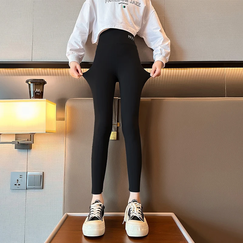 Күйеуі ғашығының артынан әйелінің спермасын жалайды