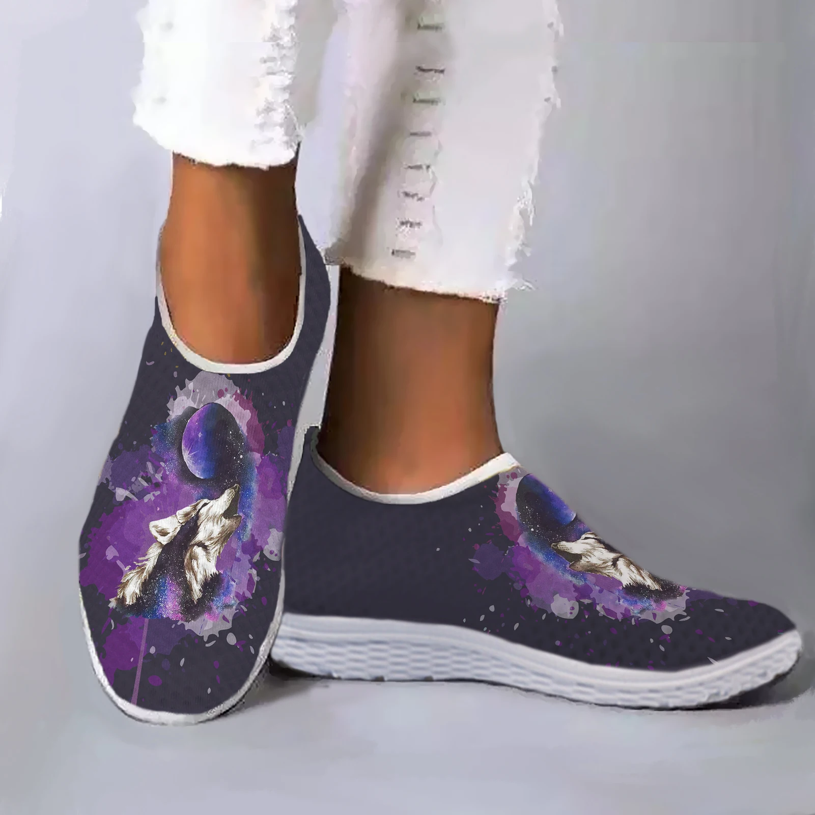 

INSTANTARTS Starry Sky Color Graffiti Wolf Pattern Design Lightweight Outdoor Non-slip Shoes Purple Mesh Sneakers Zapatos
