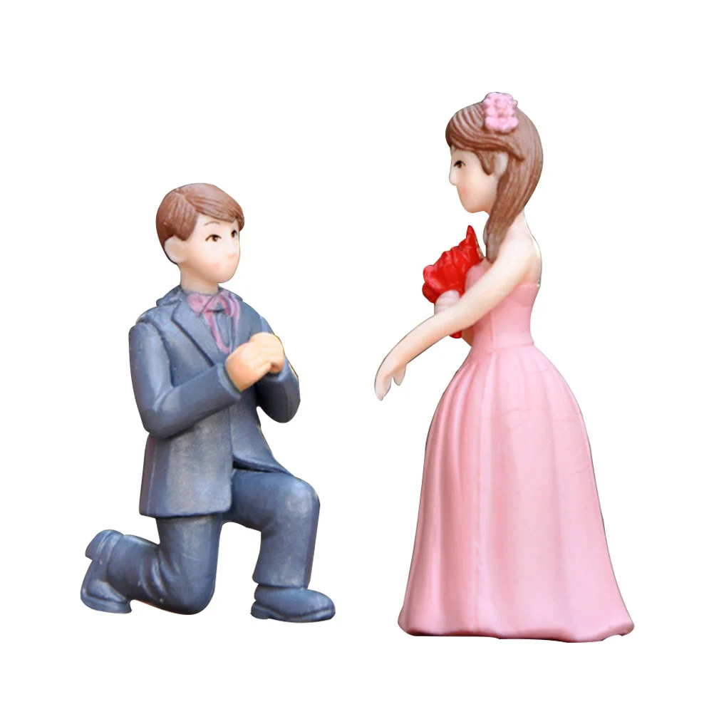 

1 Set of Proposal Couple Dolls Decorative Cake Topper Desktop Doll Ornament