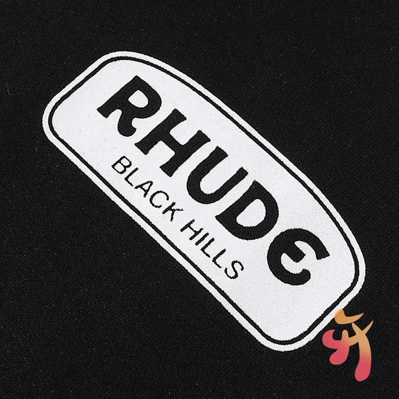 Рисунок 4 - Осенне-зимние модные новые толстовки