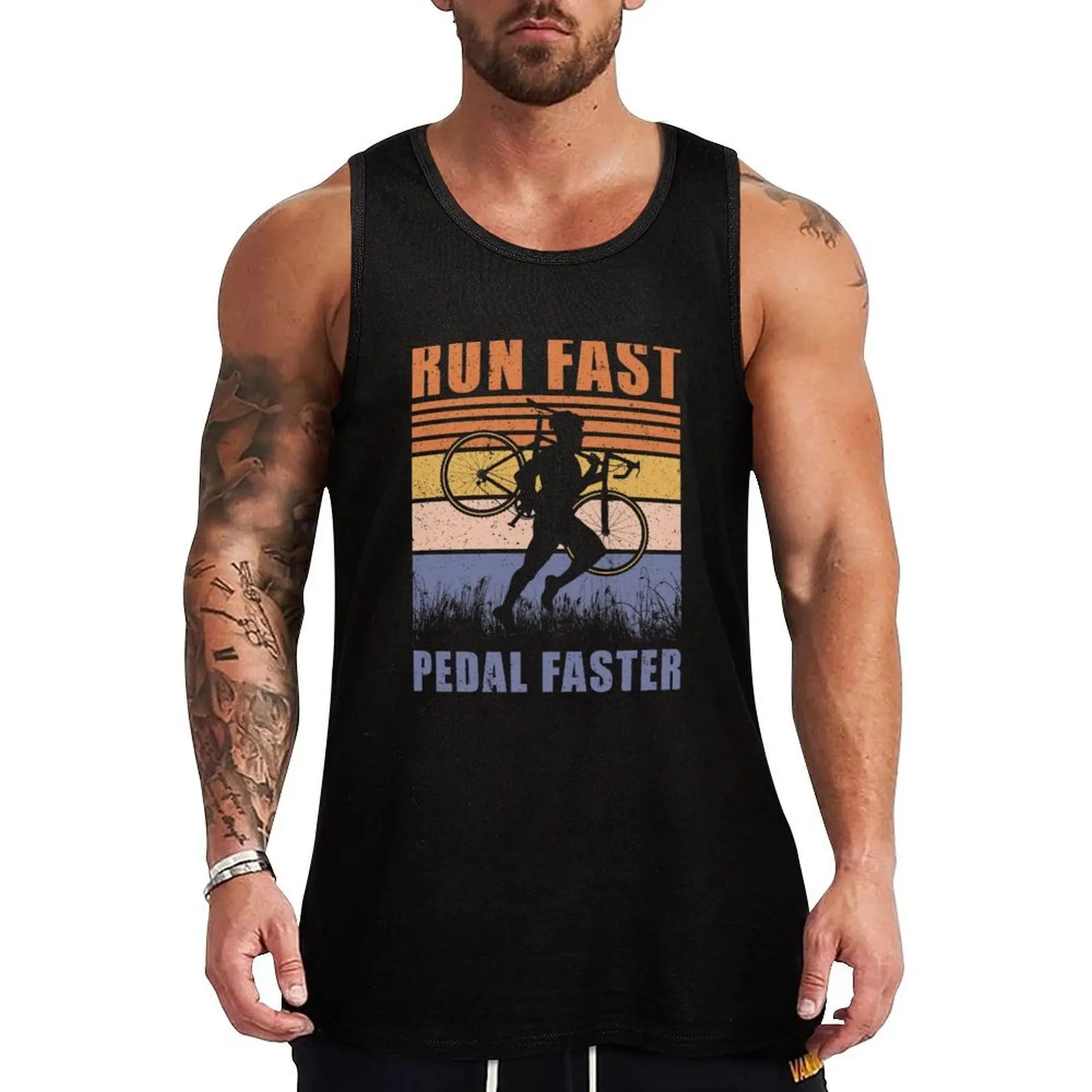 Фото Майка для велосипедистов с минималистичным принтом: Cyclocross Run Fast Pedal Faster Gravel Bicycle Cyclist Gift Tank Top, простой графический дизайн, без рукавов №1