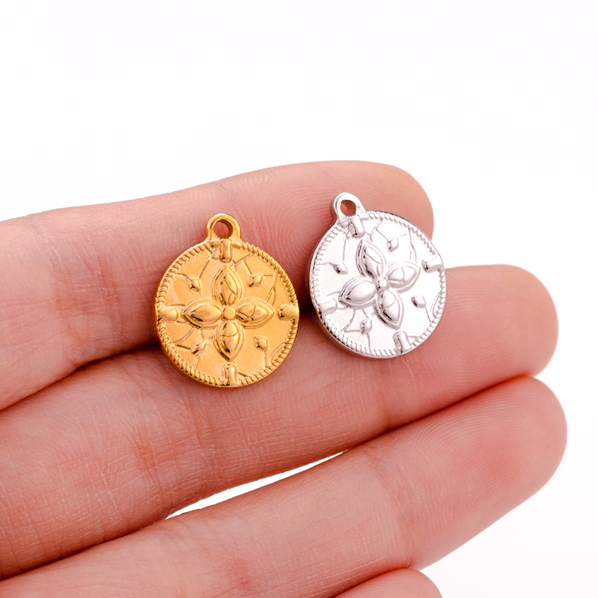 

3Pcs/Lot Charms of Stainless Steel Material Lucky Four-Leaf Clover Flower Pendants Necklace Bracelet Making Jewelry Accessories