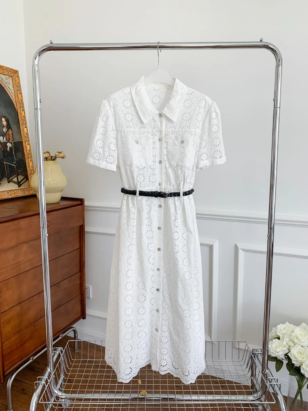 

Summer new white lace dress dress, hollow flower embroidery, relief feeling6.26