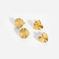 2022 new stainless steel earrings engraved round heart stud earrings 18k gold plated stud earrings jewelry womens earring gifts